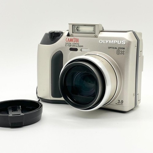 Fotocamera digitale compatta