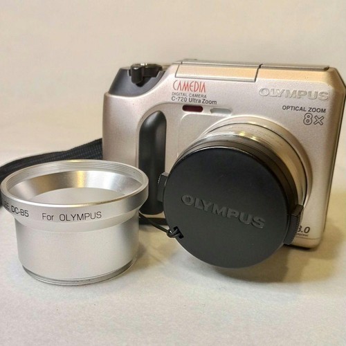 Fotocamera digitale compatta