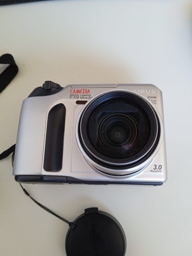 Olympus 720 ultra zoom - olympus,