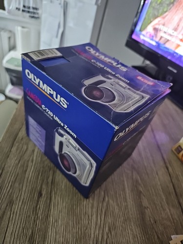 Olympus 720 ultra zoom - olympus, c-720